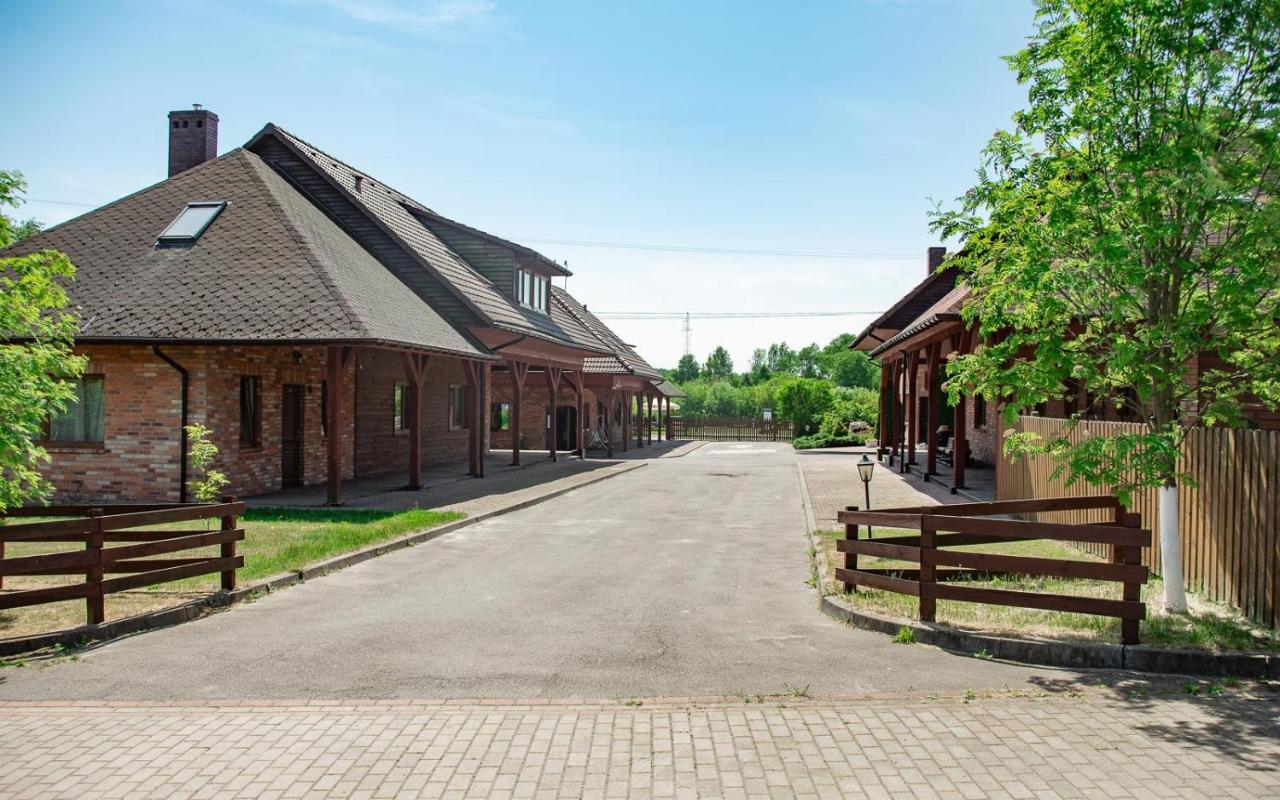 Podkowa Villa Police Luaran gambar