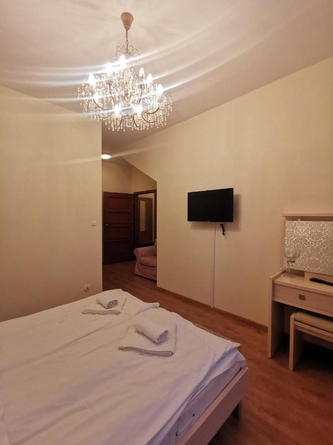 Podkowa Villa Police Luaran gambar
