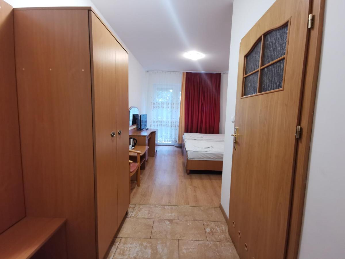 Podkowa Villa Police Luaran gambar